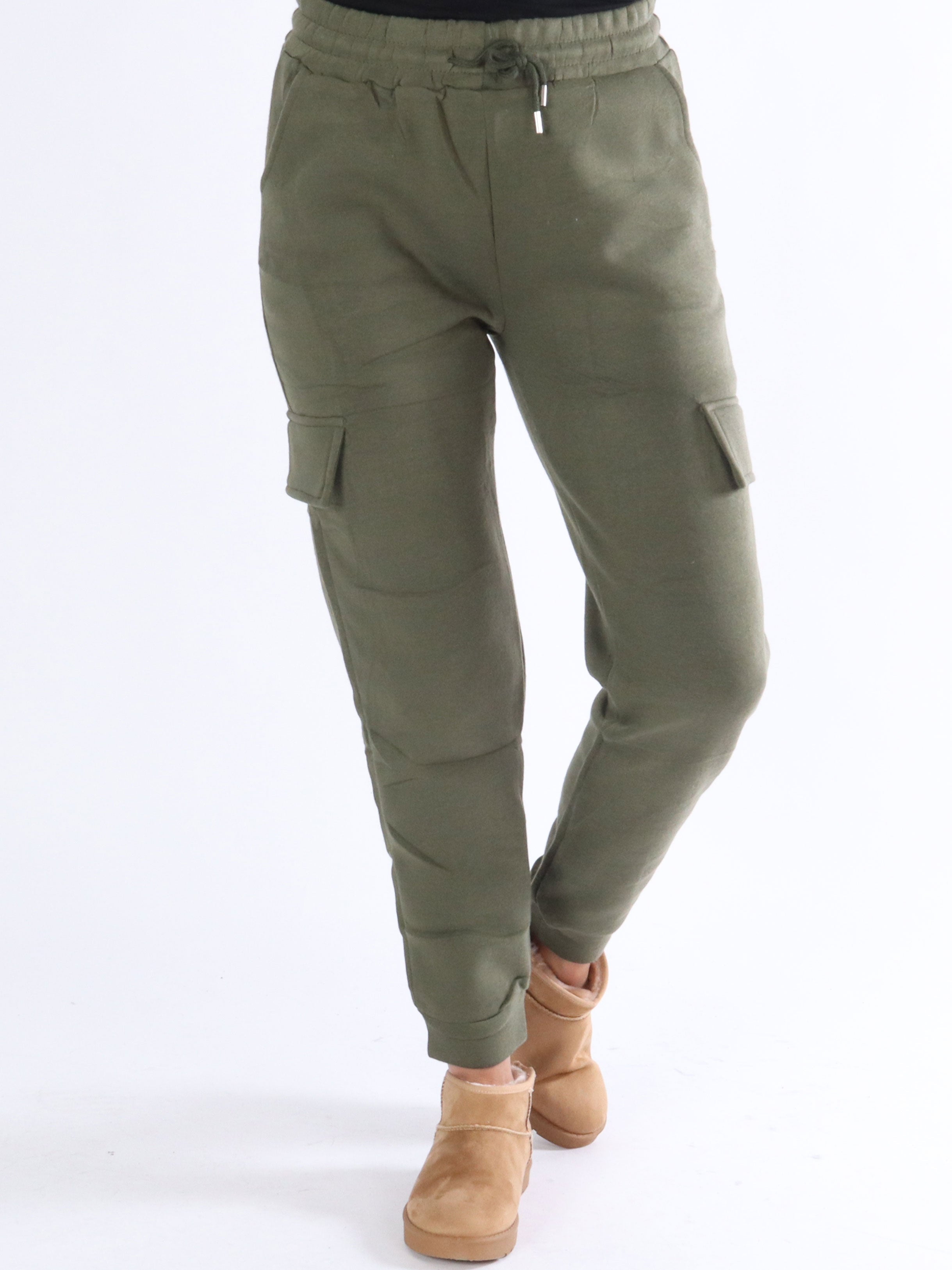 Kaysa - Army green sweatpants